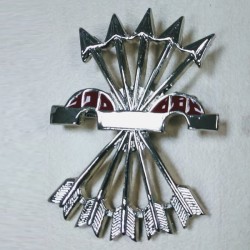 Alfiler Yugo y Flechas Grande plateado