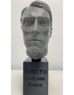 BUSTO RAMIRO LEDESMA RAMOS 3D